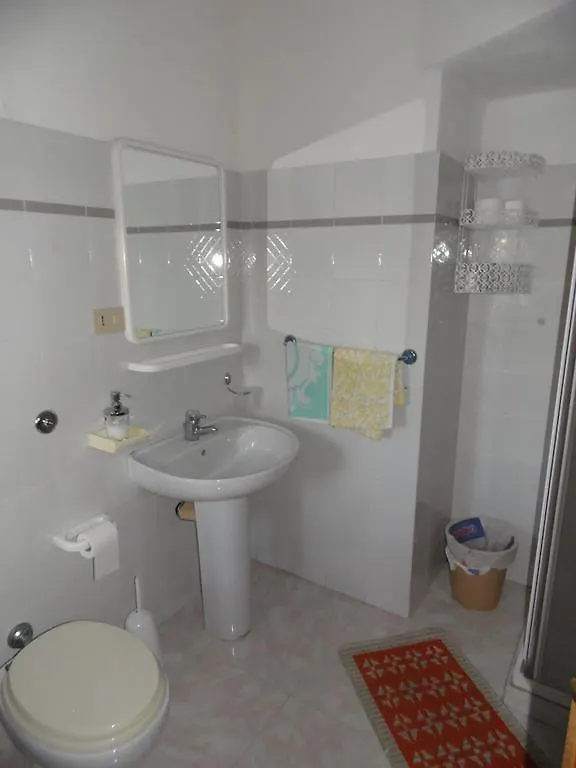 Bed & Breakfast Da Mintonia 3*, Oliena Itália